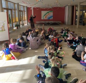 Mehr über den Artikel erfahren Fasching an der Grundschule Bergheim